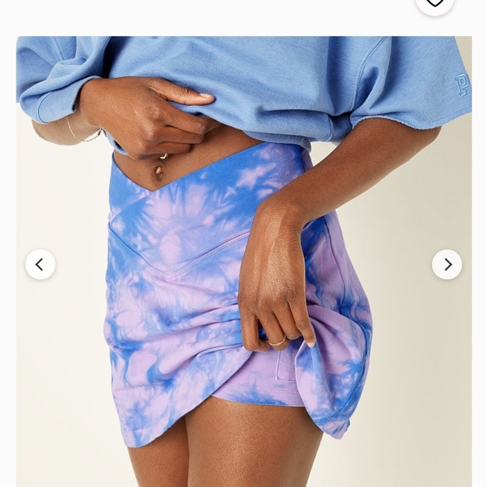 PINK Victorias Secret Tie-Dye V-Waist Purple Skort Large